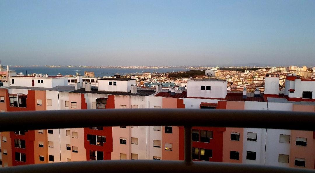 River View & Close To The Beach - Quarto Em Αλμάδα Εξωτερικό φωτογραφία